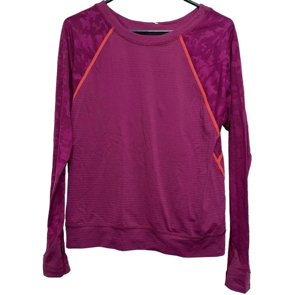 Lululemon womens Run For Days long sleeve top. No size tag. Size 6.